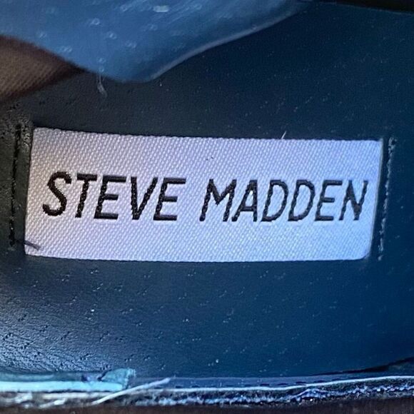 Steven Madden Blue Edit Zip Up Velvet Block Heel Ankle Boots Sz 7 EUC - Picture 9 of 9